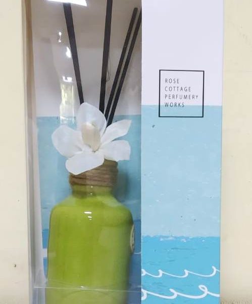buy Mr. Aroma Rose Cottage Lily Fragrance Ceramic Flower Reed Diffuser in Delhi,India