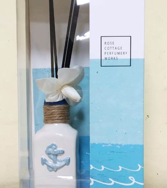 buy Mr. Aroma Rose Cottage Rose Fragrance Ceramic Flower Reed Diffuser in Delhi,India