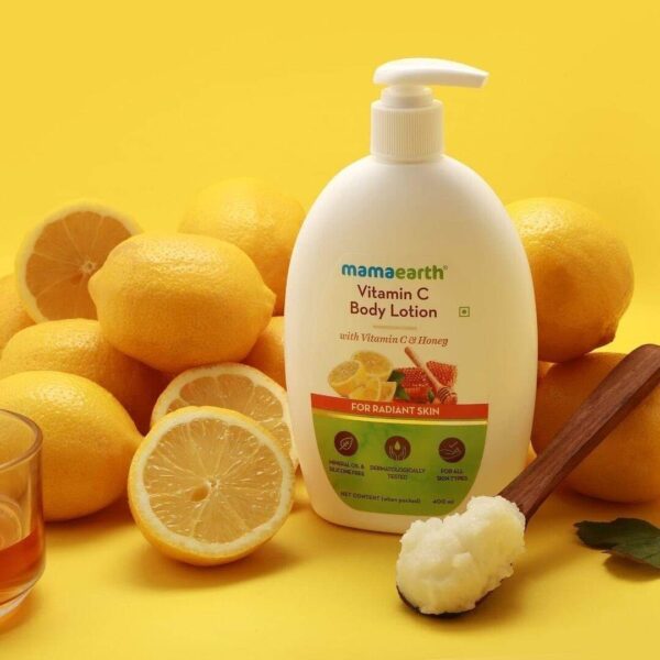 Buy Mamaearth Vitamin C Body Lotion in Delhi, India at healthwithherbal